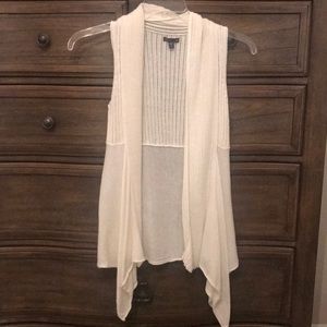 Gap sleeveless sweater